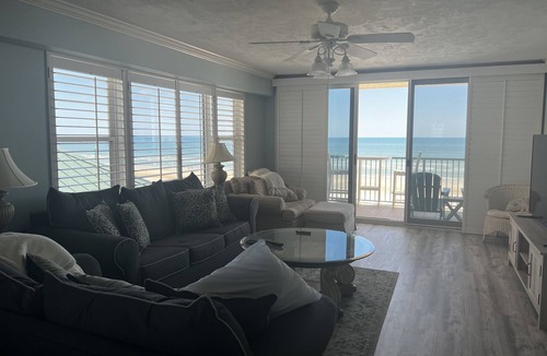 Ponce Inlet Condo | Beachfront condo with plenty of space