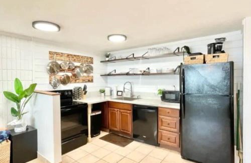 Hauula House | Beachfront Condo with Amazing Views