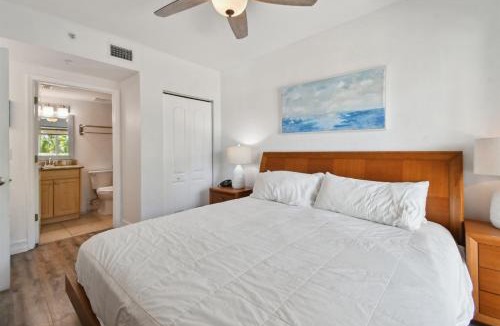 Treasure Island Apartment | Beachfront Corner Condo Large Balcony