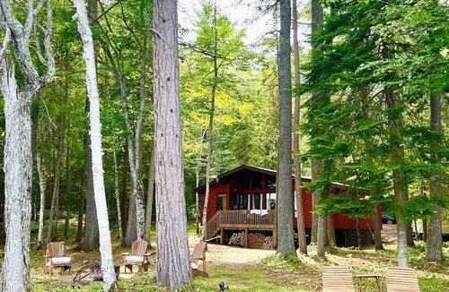 Harcourt Cottage | Beachfront Cottage in Haliburton County