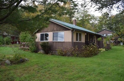 Palermo Cottage | Beachfront Cottage Nestled in a Cove