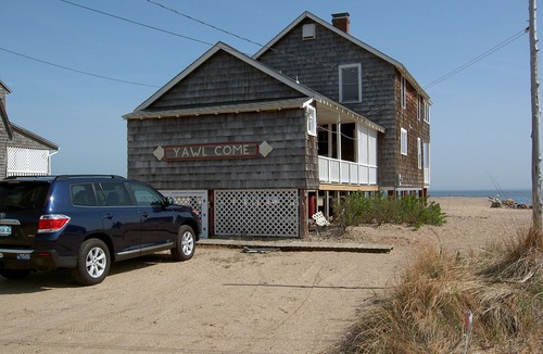 Madison Cottage | Beachfront cottage on Historic Circle Beach