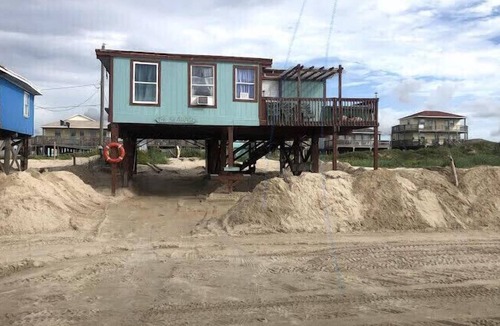 Surfside Beach Cottage | Beachfront Cottage On The Gulf Of Mexico: Family Friendly And Pet Friendly