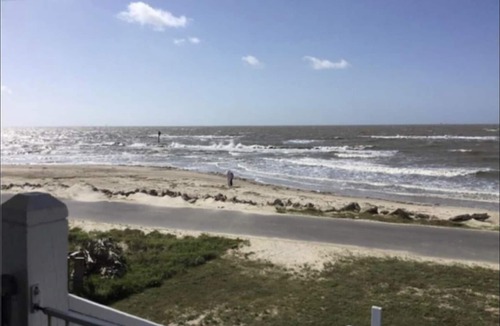 Lakeview  Jefferson County Cottage | Beachfront Cottage