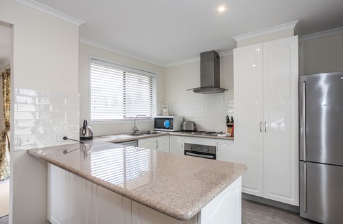 Torquay Cottage | Beachfront Cottages Torquay