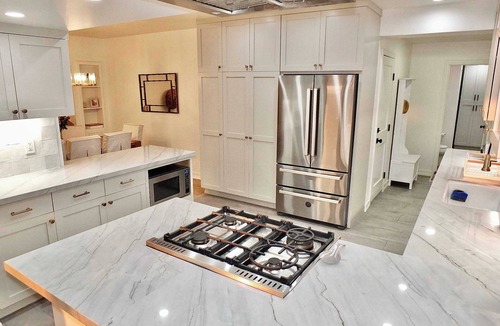 Peninsula House | Beachfront, Crow's Nest 360 Degree Views, Sleeps 6