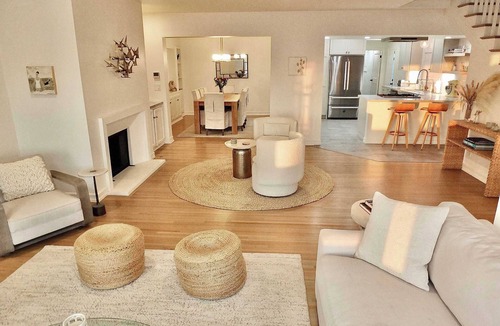 Peninsula House | Beachfront, Crow's Nest 360 Degree Views, Sleeps 6