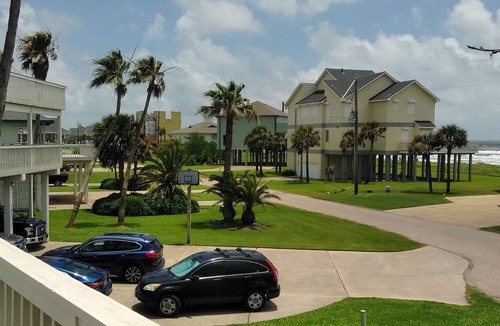 Indian Beach House | Beachfront Cul de sac Steps to the Water 2nd Row
