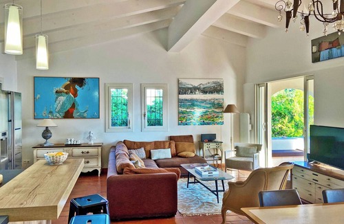 Marine de Davia House | Beachfront, direct access to the beach . a unique and magical place!