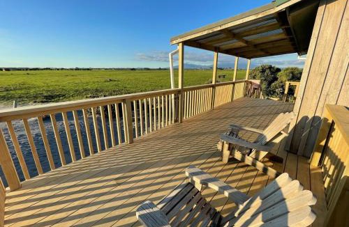 Opunake House | Beachfront Dune House