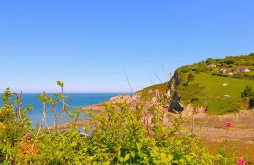 Combe Martin House | Beachfront Edwardian Coastal retreat - Seawood Villa