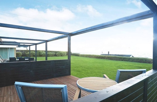 Næs House | Beachfront Family Retreat - By Traum Ferienwohnungen