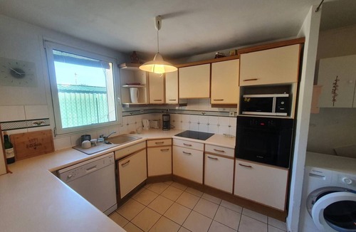 Saint-Mandrier-sur-Mer House | Beachfront, Comfortable, AIR CONDITIONER