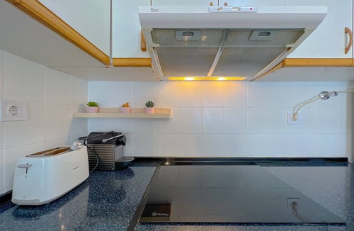 Pineda de Mar Apartment | Beachfront gateway in Pineda de Mar