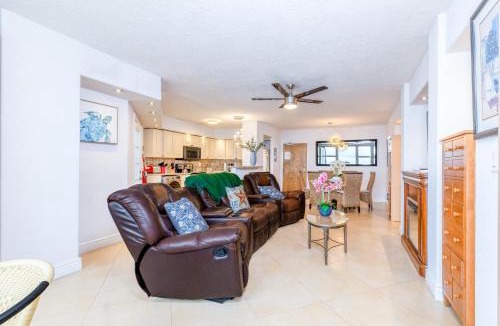 Galt Mile House | Beachfront Getaway Private Balcony & Scenic Views