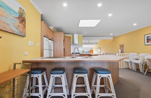 Victor Harbor House | Beachfront Great for the Family