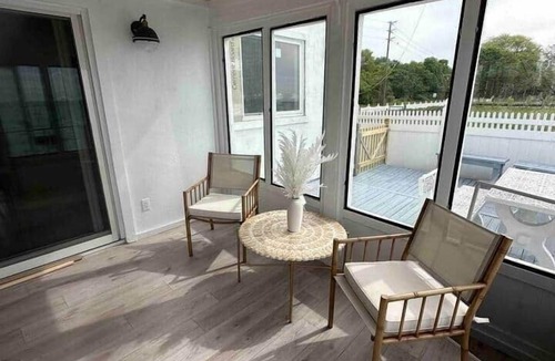 Greenport House | Beachfront Greenport Villa