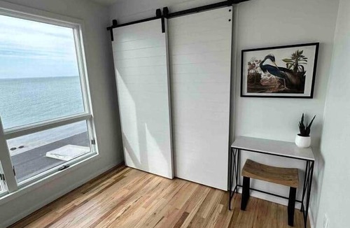 Greenport House | Beachfront Greenport Villa