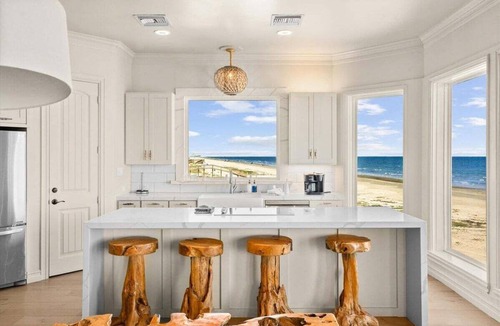 Sands Of Kahala Beach House | Beachfront + Heated Pool | 8 Bedrooms | Pets