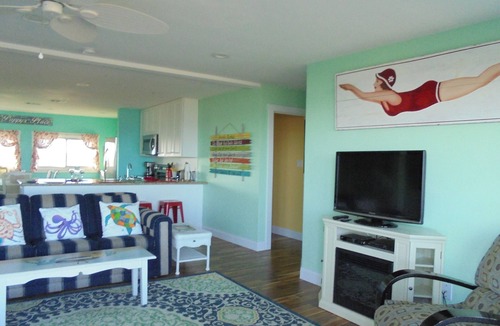 Galveston House | Beachfront Home and Hot Tub with fantastic views!