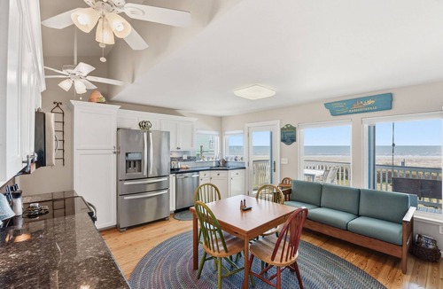 Pirates Beach West House | Beachfront Home - Dog-Friendly - Family-Ready Steps to the Sand