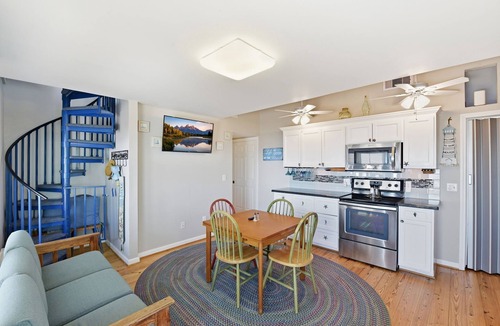 Pirates Beach West House | Beachfront Home - Dog-Friendly - Family-Ready Steps to the Sand