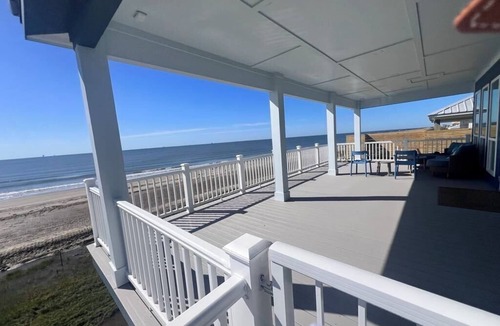 Grand Isle House | Beachfront home on Grand Isle