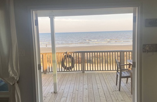 Bermuda Beach House | Beachfront Home! Ready for Mardi Gras!