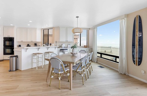 South Mission Beach Condo | Beachfront Home w/Ocean Views Right on Mission Beach Belmont by Avantstay