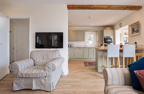 Sandbanks House | Beachfront Home with Access to Sandbanks Beach