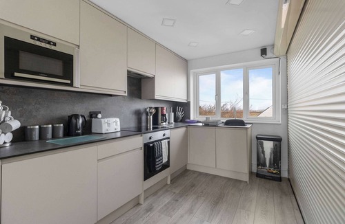 Pevensey House | Beachfront Home with Panoramic Views