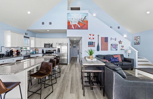 Gilchrist House | Beachfront | Hot Tub, Game Room, & Lift