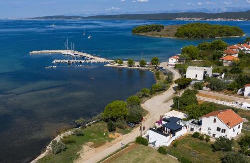 Pasman Villa | Beachfront house Miamore - 10 m from the sea