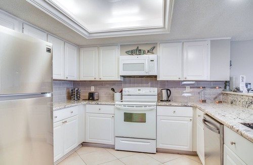 Indian Shores Apartment | Beachfront Indian Shores Vacation Rental Condo
