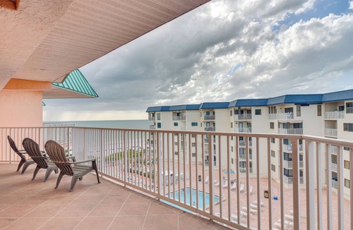 Indian Shores Apartment | Beachfront Indian Shores Vacation Rental Condo