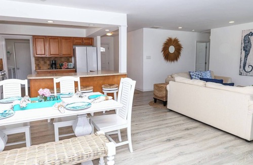 Southend House | Beachfront Island Home