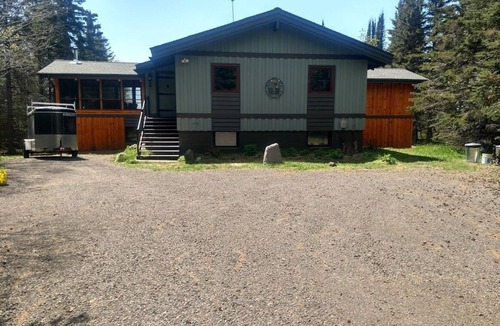 Grand Marais Cottage | Beachfront Lake Superior TwelveMileRock.com