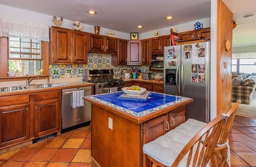 Northville House | Beachfront/Lakefront/Mountain-view Chalet