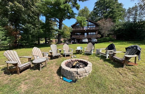 Northville House | Beachfront/Lakefront/Mountain-view Chalet