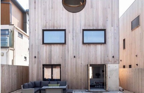 Shoreham-by-Sea House | Beachfront luxury modern open plan Townhouse.