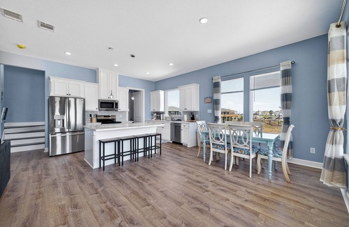 Surfside Beach House | Beachfront Luxury! New Build 2026! Hot Tub. Pets