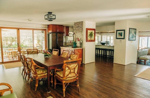 Punaluu House | Beachfront Luxurious Hawaiian Oasis