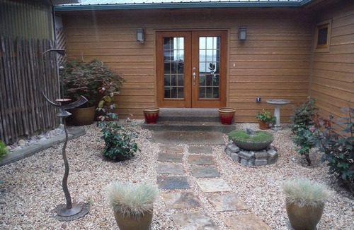 Burley House | Beachfront Luxury on Case Inlet