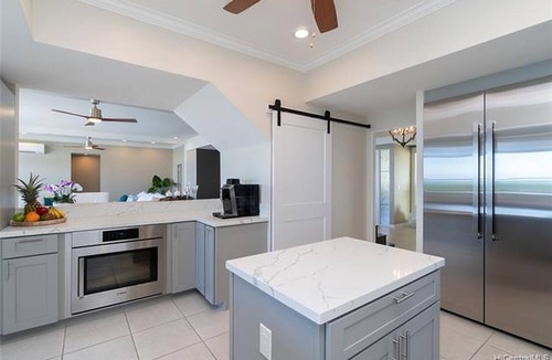 Portlock Villa | Beachfront Luxury Villa