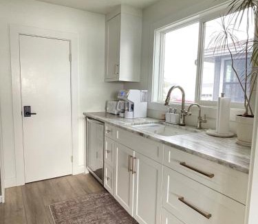 Priest Point House | Beachfront Luxury with 4BR and Views