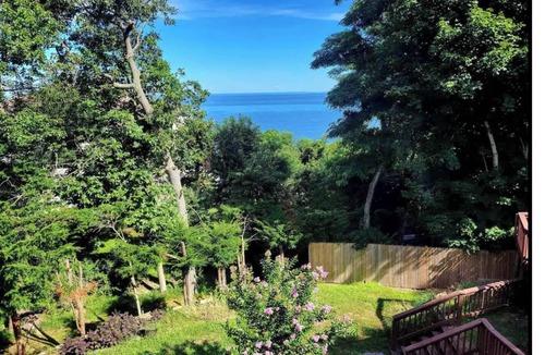 Long Island House | BEACHFRONT MANSION PRIVATE PATH TO PRIVATE BEACH