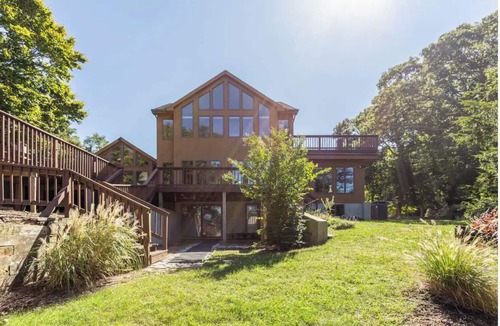 Long Island House | BEACHFRONT MANSION PRIVATE PATH TO PRIVATE BEACH