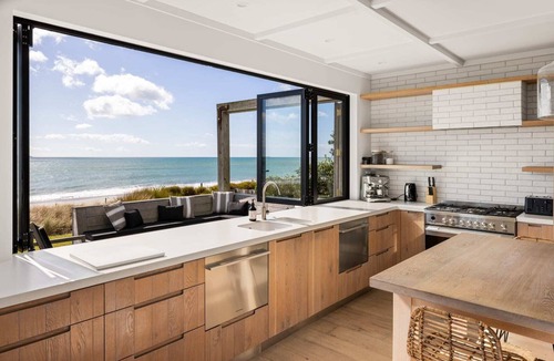 Papamoa Beach House | Beachfront Mediterranean Villa