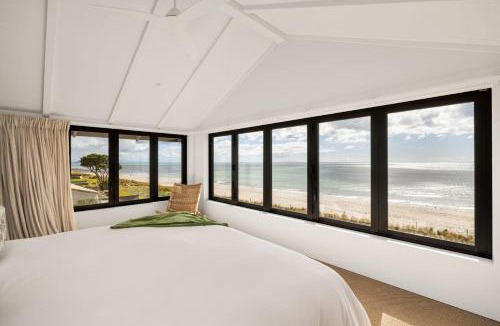 Papamoa Beach House | Beachfront Mediterranean Villa