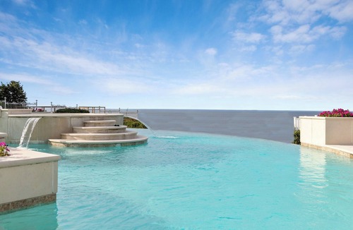 Belle Terre Villa | Beachfront Mega Mansion